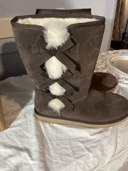 Koolaburra by UGG Women's Boot Size 9