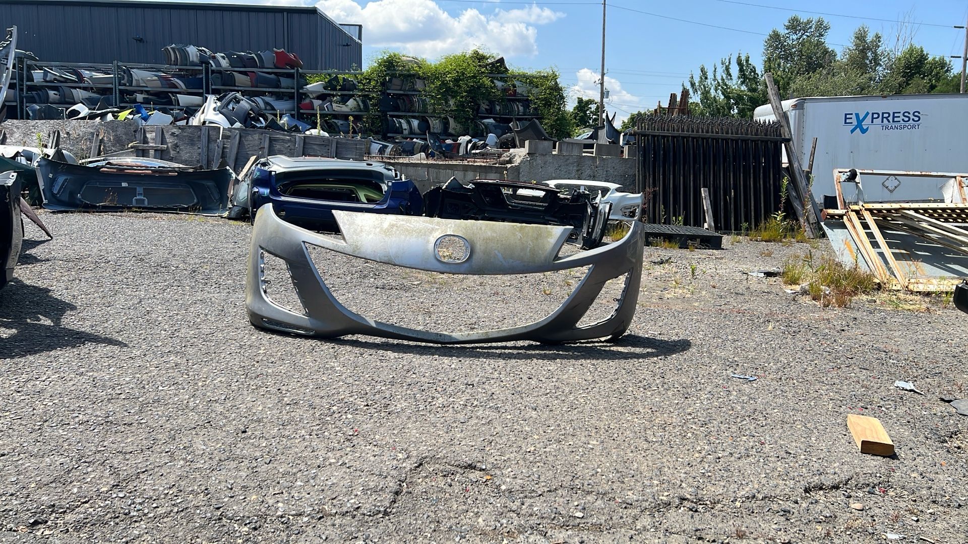 2010 Mazda 3 Front Bumper #B571 MA1000 223