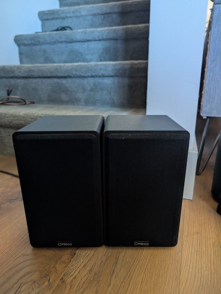 Pair Of Micca PB42X Bookshelf Speakers