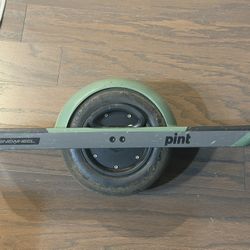 Onewheel Pint - 10 Miles Only!