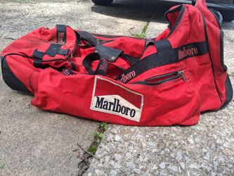Vintage Marlboro Promo Duffel Bag – 80s/90s Collectible