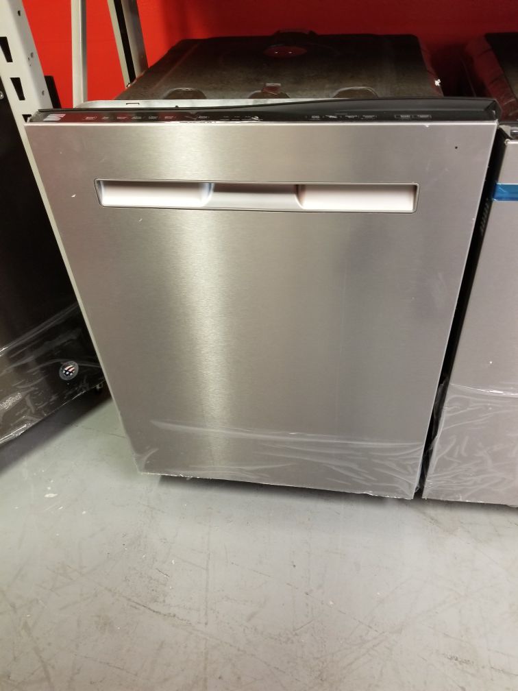 New scratch and dent Kenmore stainless steel dishwasher 1 year warranty