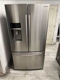 Samsung metallic gray French refrigerator