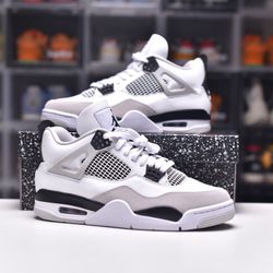 Air Jordan 4 Retro Military Black