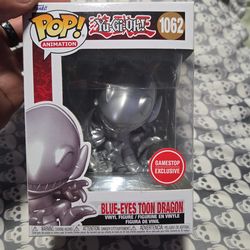 Blue eyes toon dragon