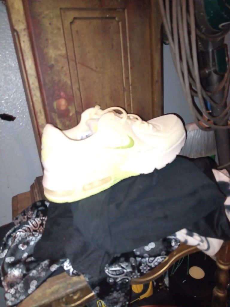 Women's Nike Shoes