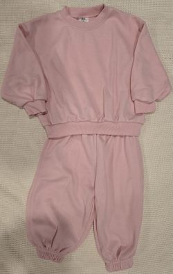 Pink Swetershirt And Pants