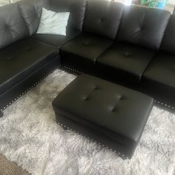 New Couch With Cup Holders And Ottoman