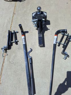 Travel trailer weight distribution hitch.  With sway control