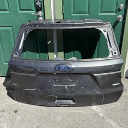 2017 Ford Explorer Gate.  Really Good Looking 