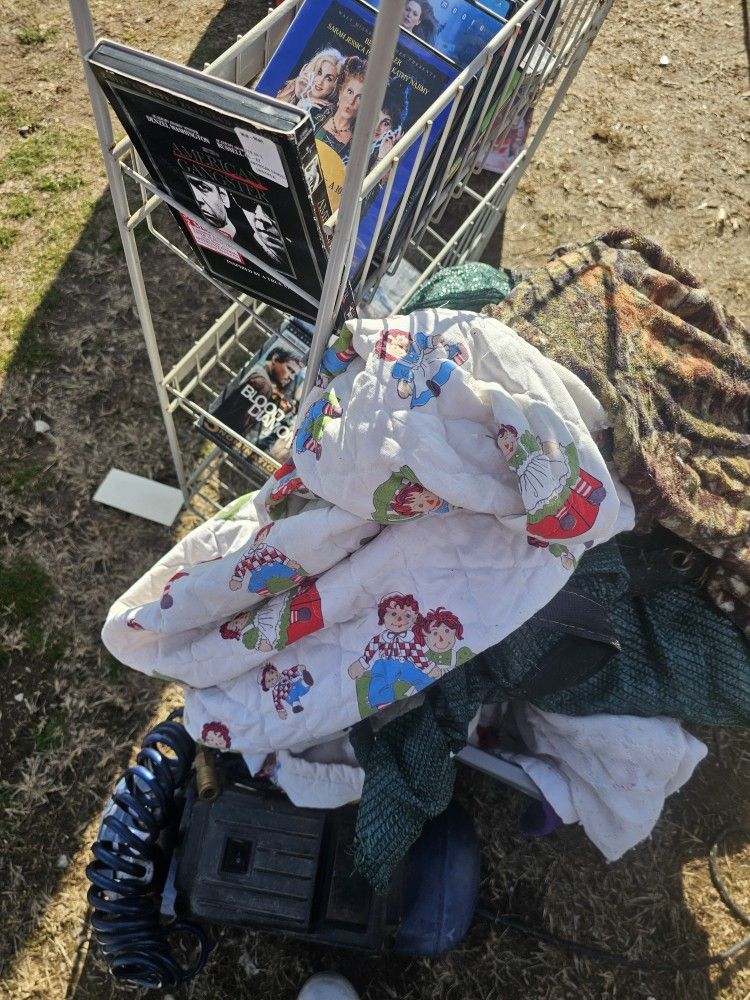 Bunch Free Stuff Take All No Digging Bring Trailer