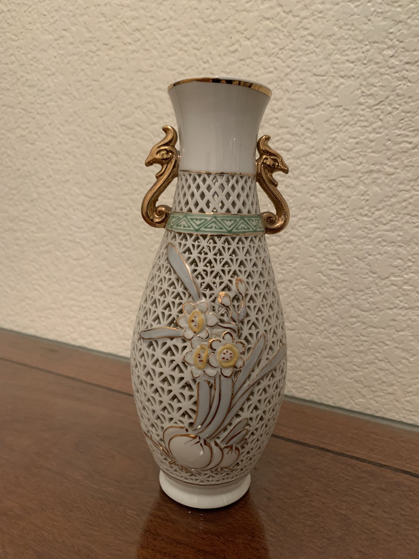 Decorative Vase Fir Dry Flowers . 8” Tall