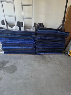MOVING BLANKETS
