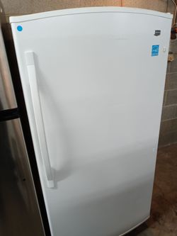 Maytag white upright freezer - Free delivery