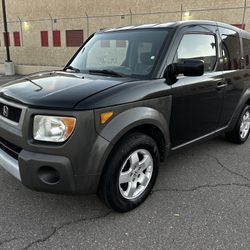 2004 Honda Element