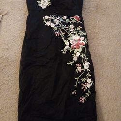 STUNNING NEW XX3 Black Satin Y2K LARGE 34" tube dress with floral embroidery.
