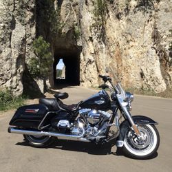 2015 Harley Davidson Road King Low Mileage. 