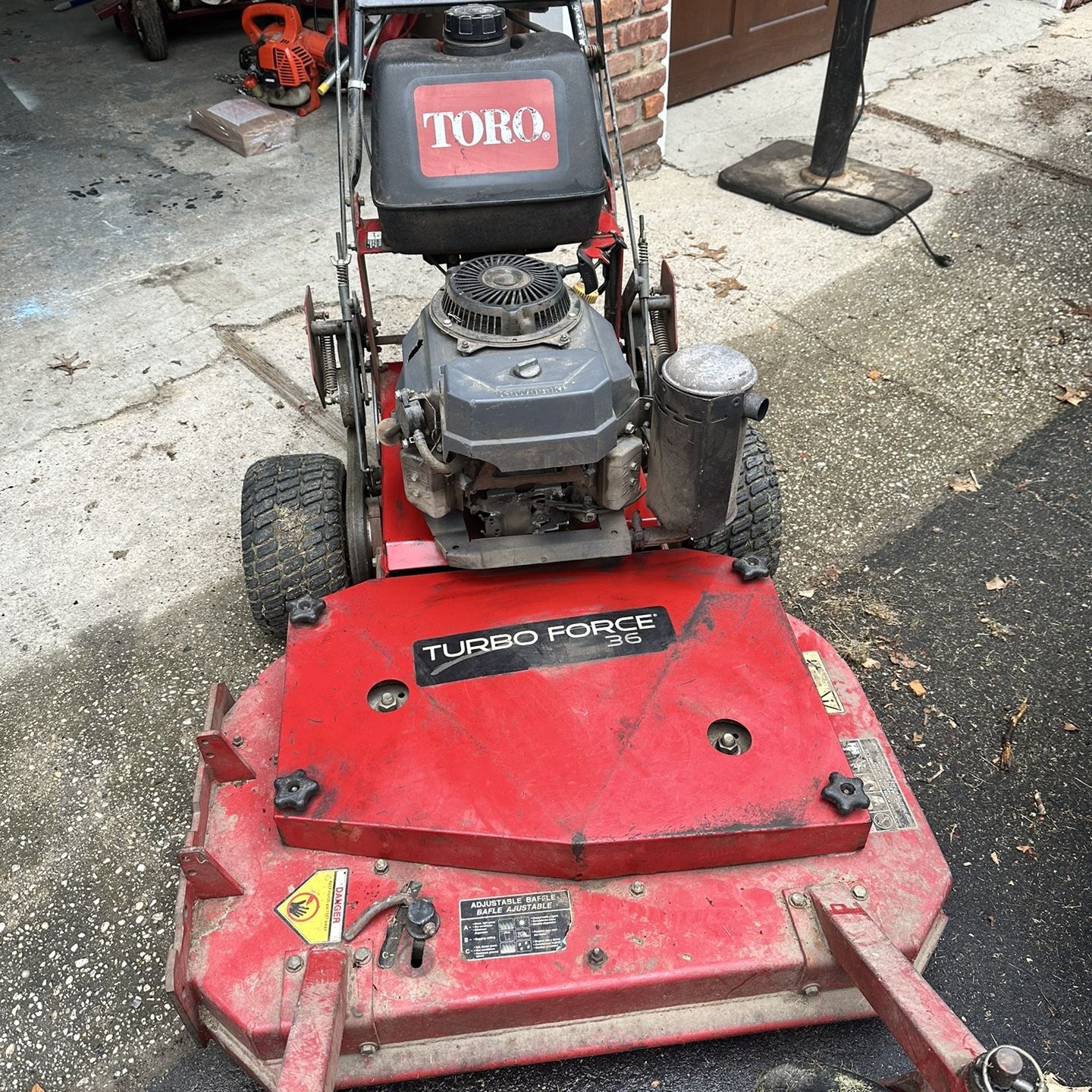 36in toro commercial mower