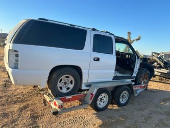 Parting out gmc Yukon 2005