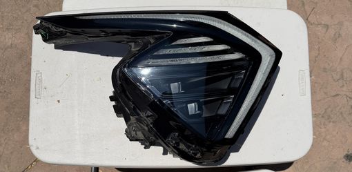 2024 Kia Sportage Right LED Headlight