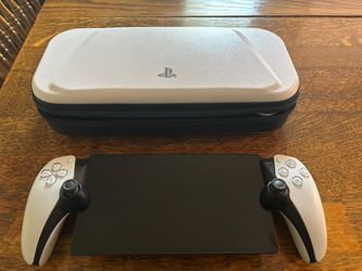 PlayStation Portal w/case