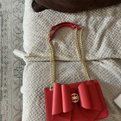 Red Purse 