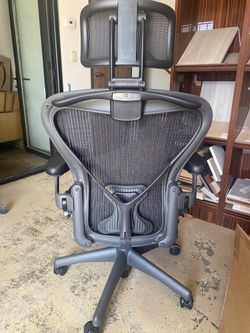 Fully adjustable New condition Herman Miller aeron chairs