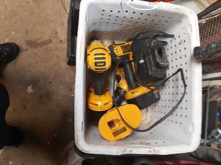 Dewalt 18volt Drills And Hammerdrill And Flashlight With 2 Battery's And Chargerworks Great