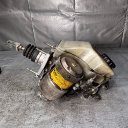 98-05 LEXUS GS400 GS430 GS300 BRAKE BOOSTER ACTUATOR MASTER PUMP OEM