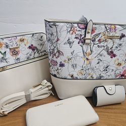 Floral Purse Handbag Wallet Clutch  Carry 4 Piece Set New Never Used