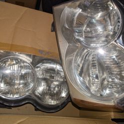 Jeep Grand Cherokee 2005 Headlight 