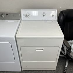 KENMORE DRYER IN WHITE