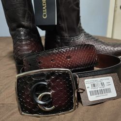 Botas de cuadra black ⚫️and cherry🔴 piel de piton🐍 con cinto-with belt