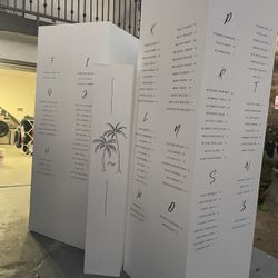 3 Wooden Boxes / Seating Chart