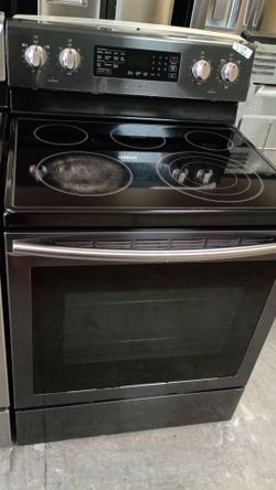 Fair cosmetic condition electric glass top  with warranty delivery fee depends on address 🏠🛣️🛻