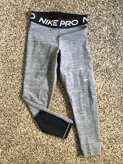 NEW Women Sz Small Nike Pros - Gray Nike Women Leggings