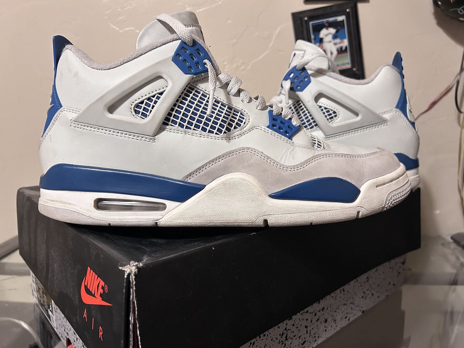 Air Jordan 4 Retro