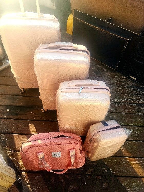Luggage Set