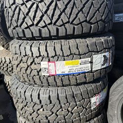 FALKEN WILDPEAK A/T4W 35x12.50R17 TIRES FOR SALE!!!!!