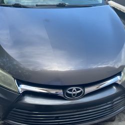 Toyota Camry $10k great car