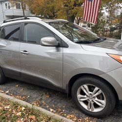 2012 Hyundai Tucson AWD