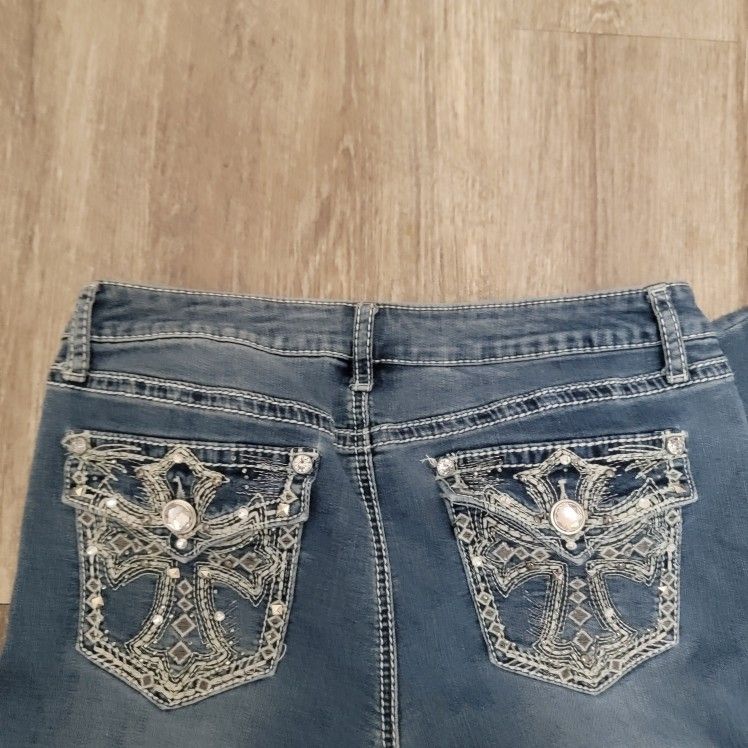 Womens Size 10 Crop Jeans