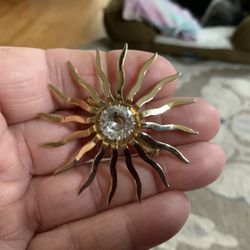  Vintage Sunburst Brooch  