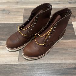 Red Wing Boots - Size 9.5 - Heritage Iron Ranger
