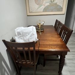 Wooden Modern Extendable Dining Table