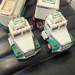 1990 hess toy tanker truck and 1991 missing tires