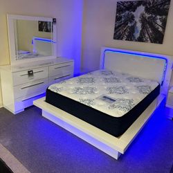 6 Pcs Bedroom Set Queen or King Beds Dressers Nightstands Mirrors and Chest With İnterest Free Payment Options 