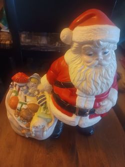 RARE FIND, VINTAGE DON WINTON SANTA CLAUS CERAMIC COOKIES JAR LARGE HAND PAINTED 15 INCH,EXCELLENT CONDITION ONLY PICK UP 