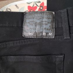 Levis
