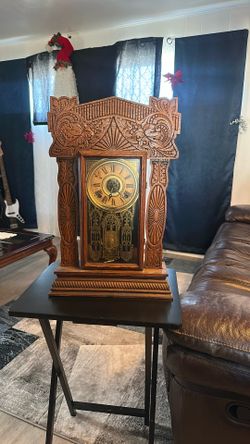 Wall Clock With Pendulum